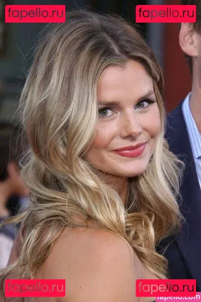 Anita Briem Onlyfans Photo Gallery 