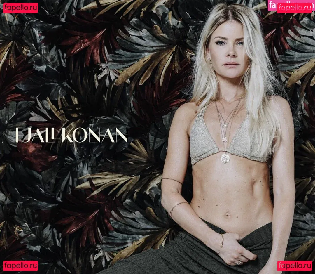 Anita Briem Onlyfans Photo Gallery 