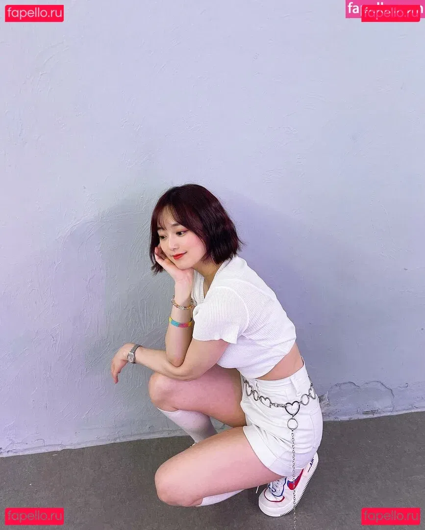 qls1226 Onlyfans Photo Gallery 