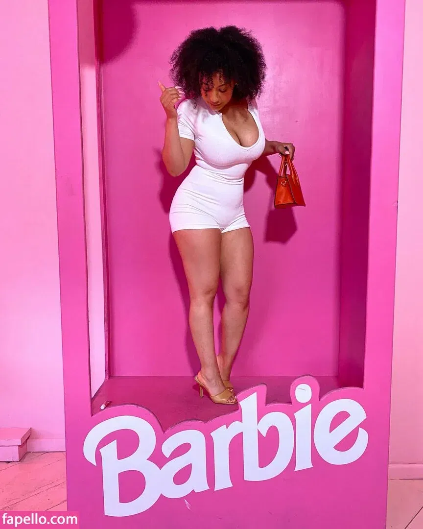 Feelinfree Onlyfans Photo Gallery 