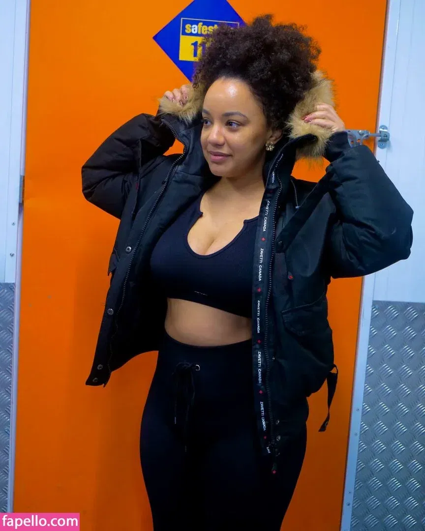 Feelinfree Onlyfans Photo Gallery 