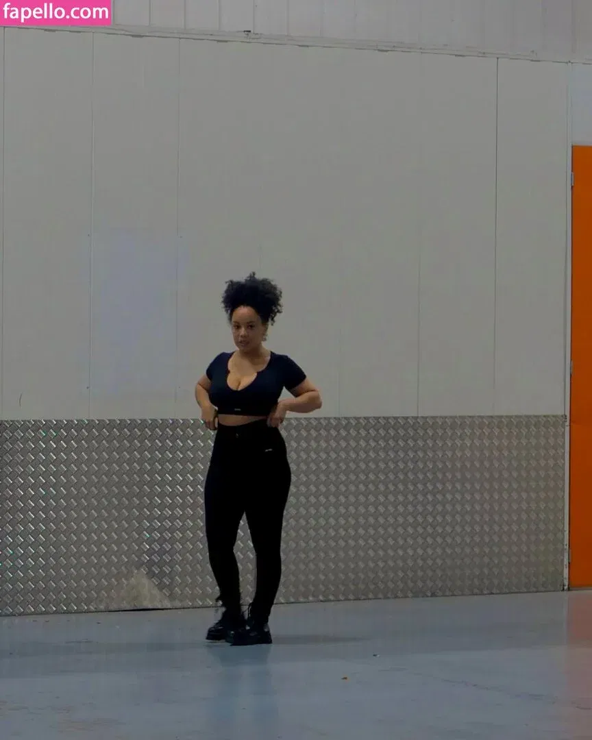 Feelinfree Onlyfans Photo Gallery 