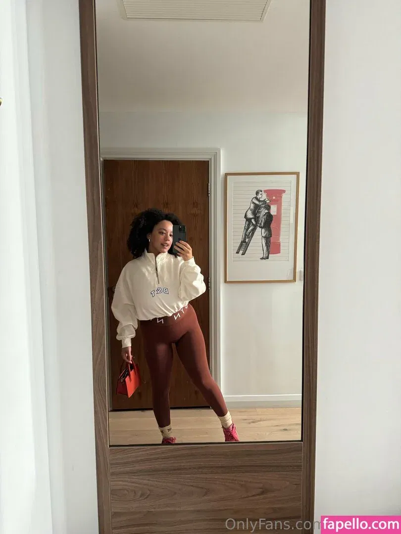 Feelinfree Onlyfans Photo Gallery 