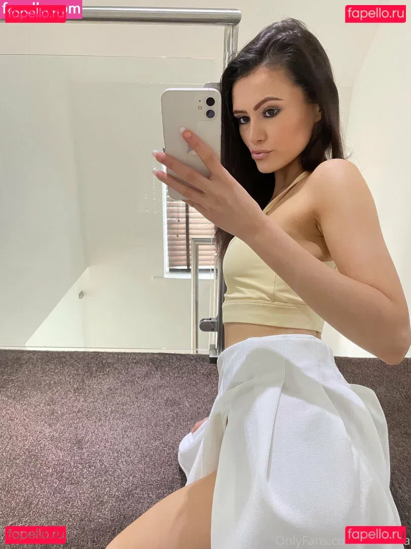 aammeezz Onlyfans Photo Gallery 