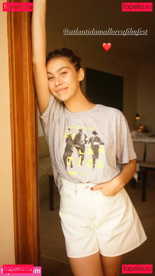 Greta Fernández Onlyfans Photo Gallery 