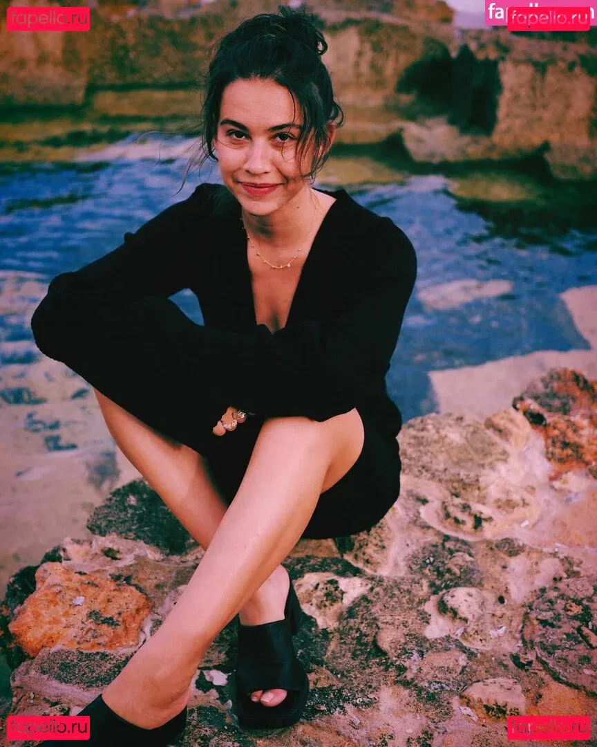 Greta Fernández Onlyfans Photo Gallery 