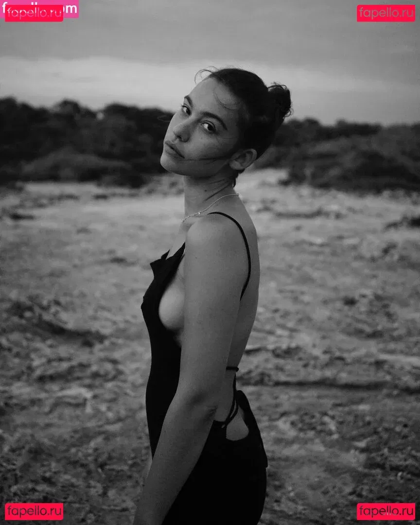 Greta Fernández Onlyfans Photo Gallery 