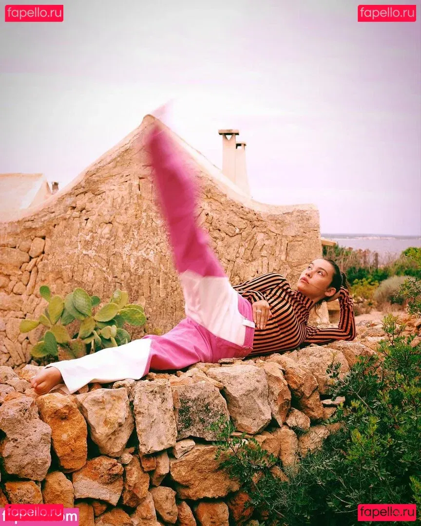 Greta Fernández Onlyfans Photo Gallery 