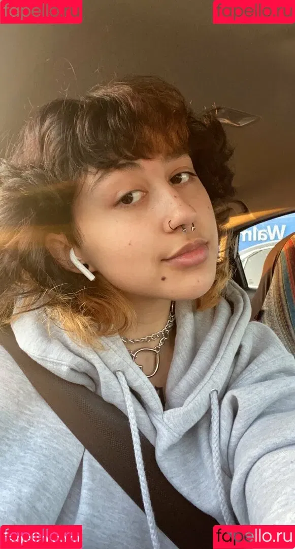 Suedmza Onlyfans Photo Gallery 