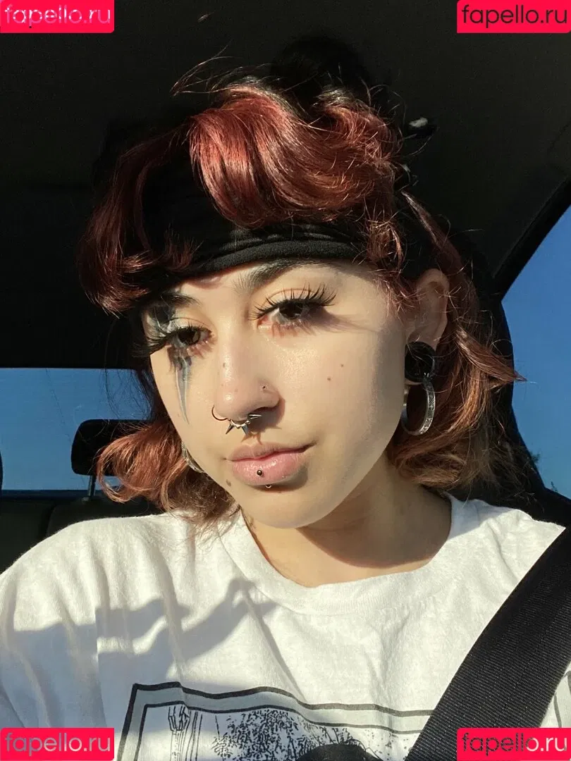 Suedmza Onlyfans Photo Gallery 