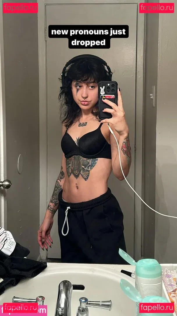 Suedmza Onlyfans Photo Gallery 