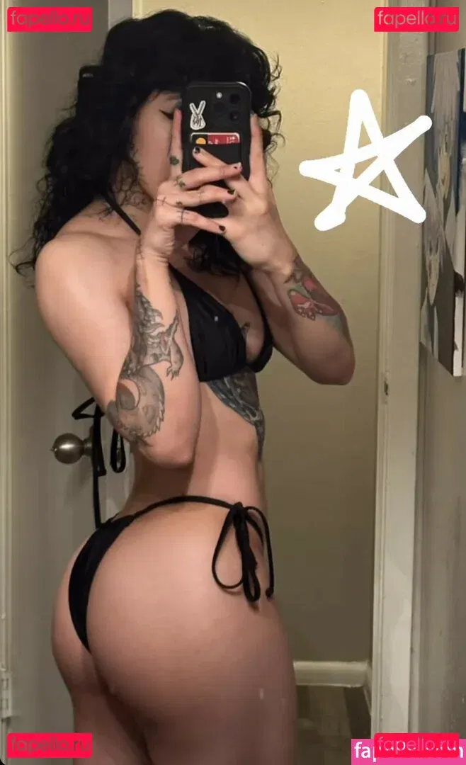 Suedmza Onlyfans Photo Gallery 