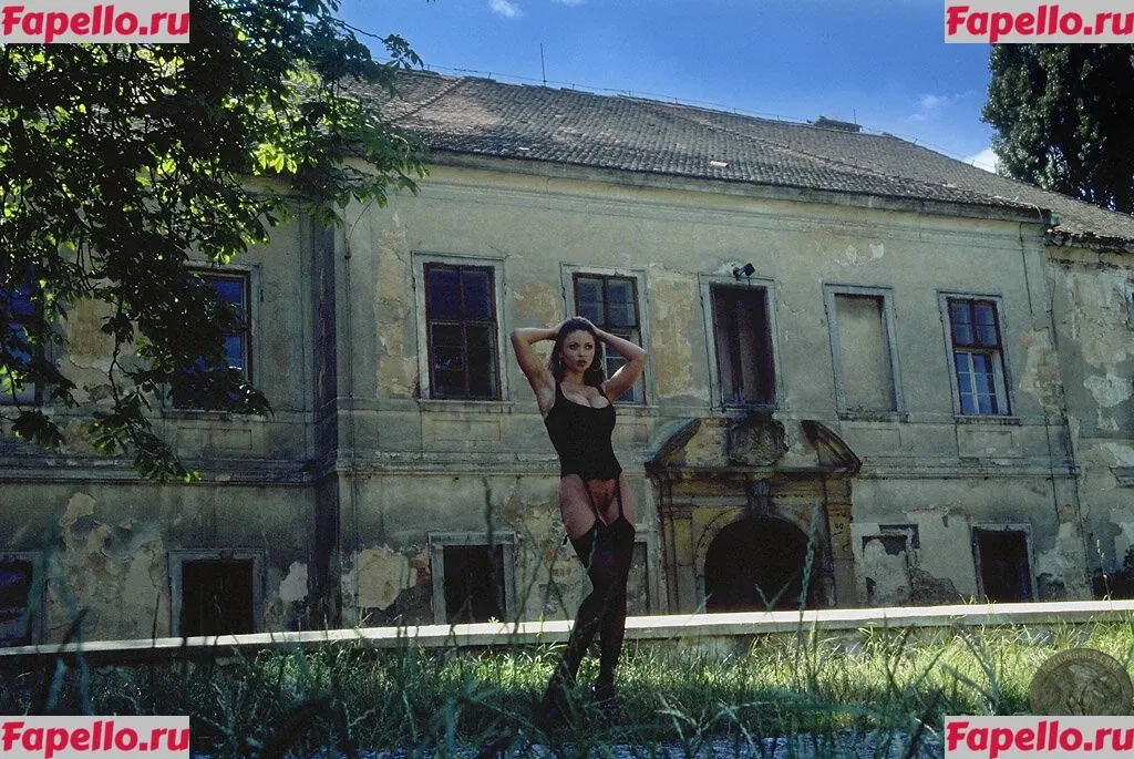 Veronica Zemanova Onlyfans Photo Gallery 