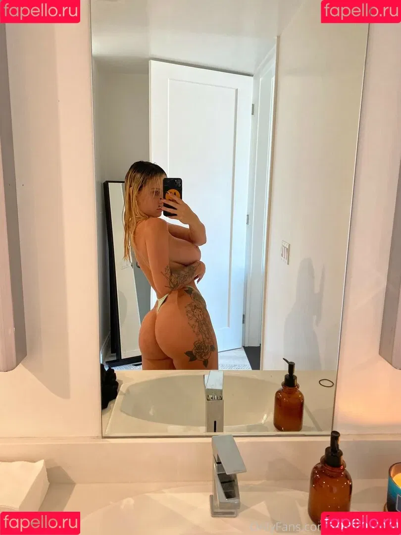 loganvalerie Onlyfans Photo Gallery 
