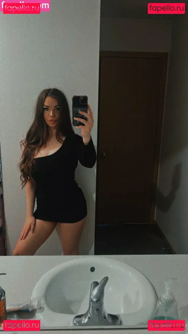 Hannah Haguenn Onlyfans Photo Gallery 