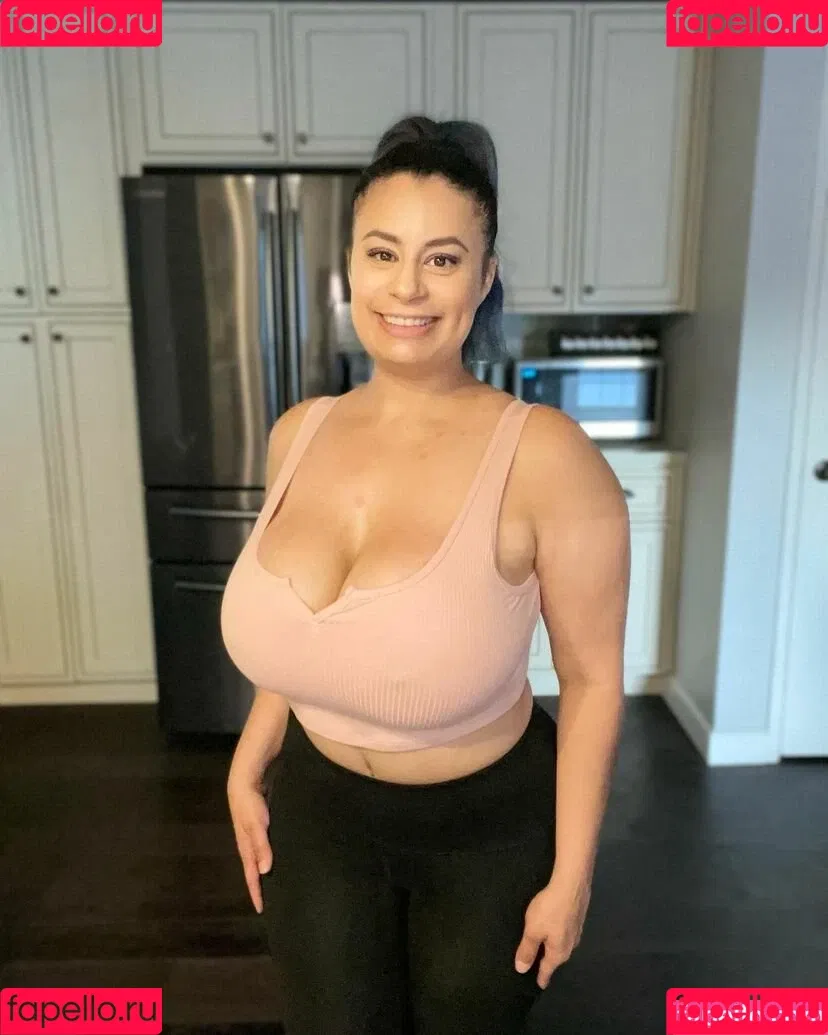 Cecilia Onlyfans Photo Gallery 