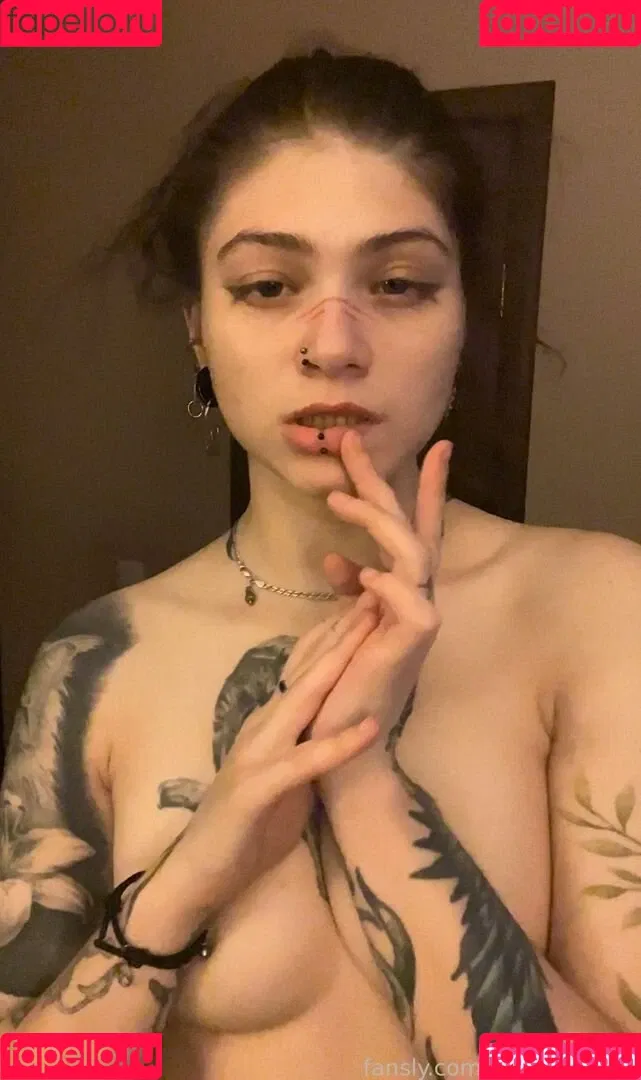 LittlePolly102 Onlyfans Photo Gallery 