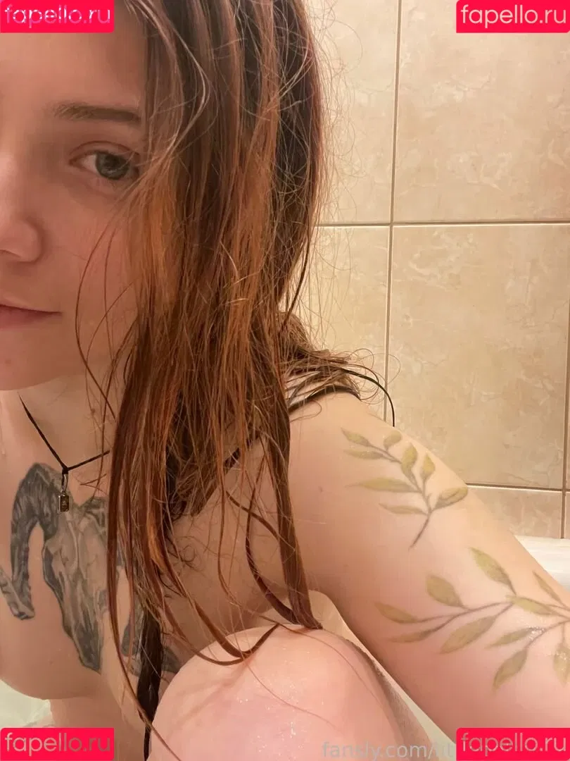 LittlePolly102 Onlyfans Photo Gallery 