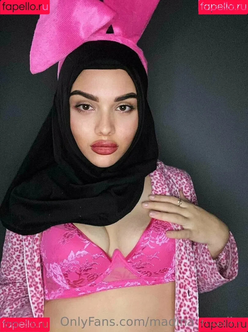 madina_muslim_x Onlyfans Photo Gallery 