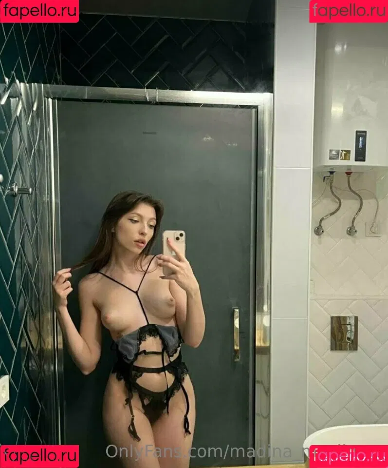 madina_muslim_x Onlyfans Photo Gallery 