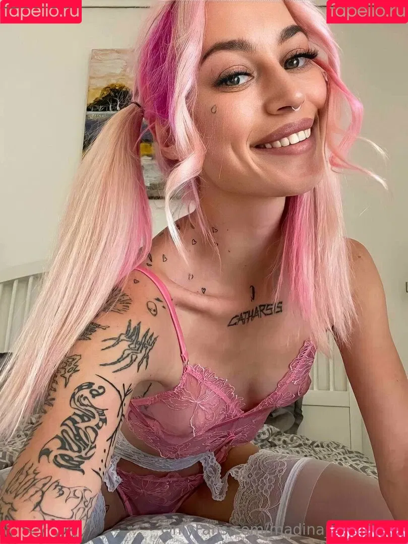 madina_muslim_x Onlyfans Photo Gallery 