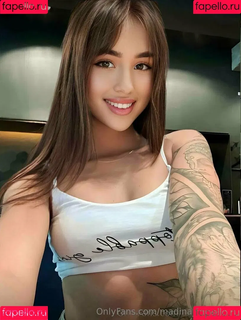 madina_muslim_x Onlyfans Photo Gallery 