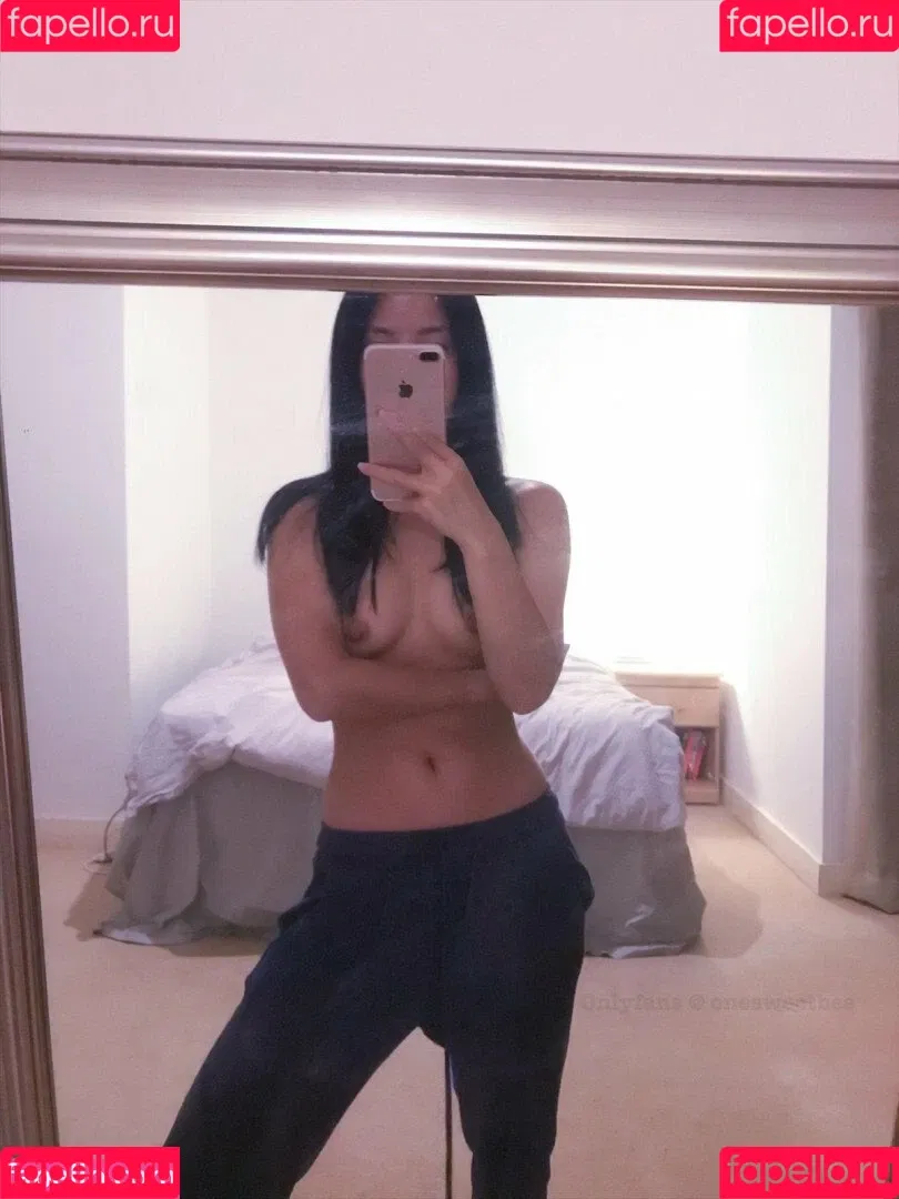 Stephanie Onlyfans Photo Gallery 