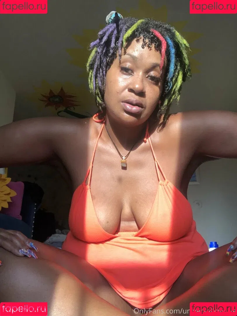 universallovvvve Onlyfans Photo Gallery 
