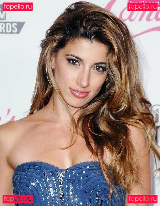 Tania Raymonde Onlyfans Photo Gallery 