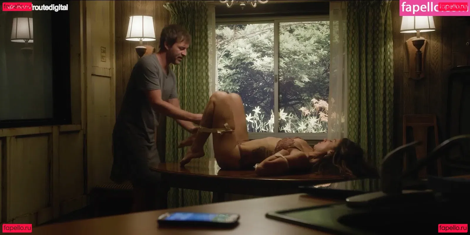 Tania Raymonde Onlyfans Photo Gallery 