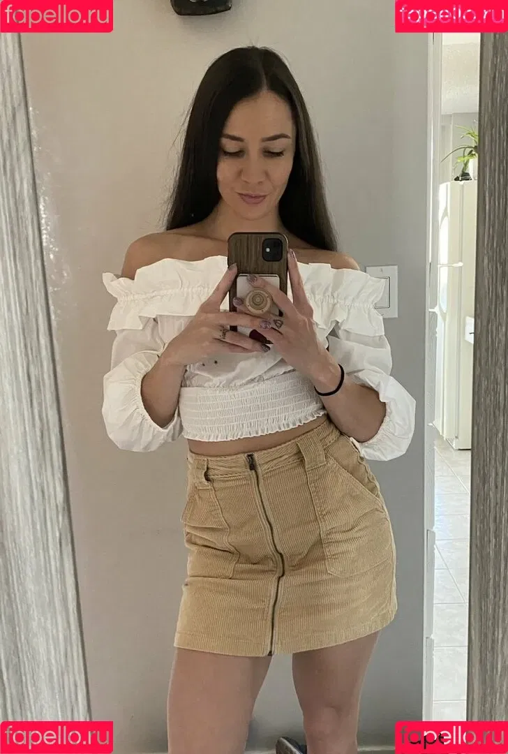 The Naughty Peach Onlyfans Photo Gallery 