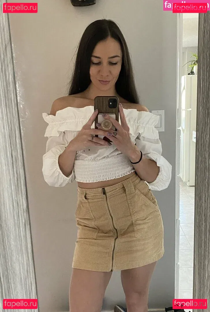 The Naughty Peach Onlyfans Photo Gallery 