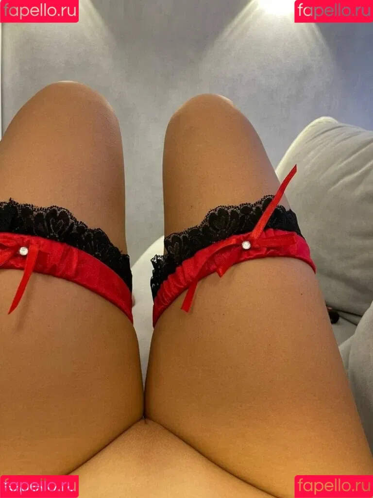 mindiyarova11 Onlyfans Photo Gallery 