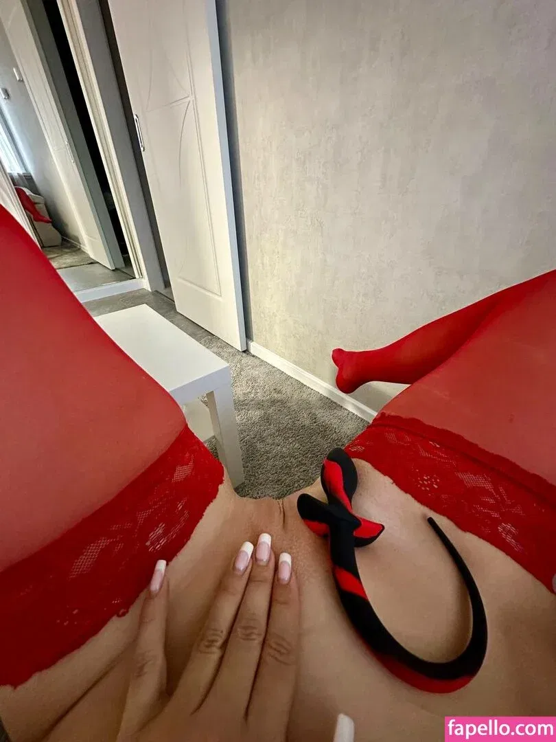 mindiyarova11 Onlyfans Photo Gallery 