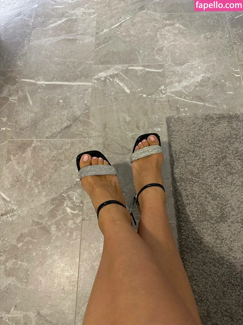 mindiyarova11 Onlyfans Photo Gallery 