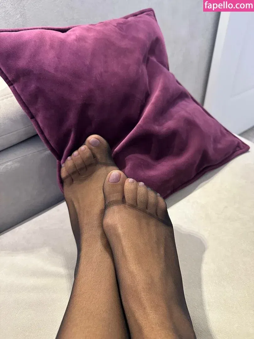 mindiyarova11 Onlyfans Photo Gallery 