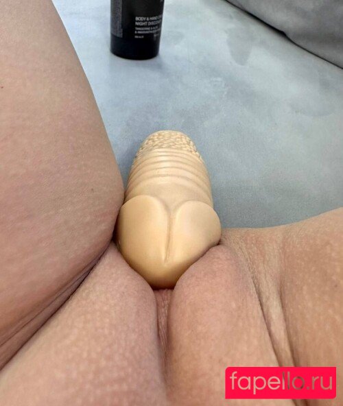 mindiyarova11 Onlyfans Photo Gallery 