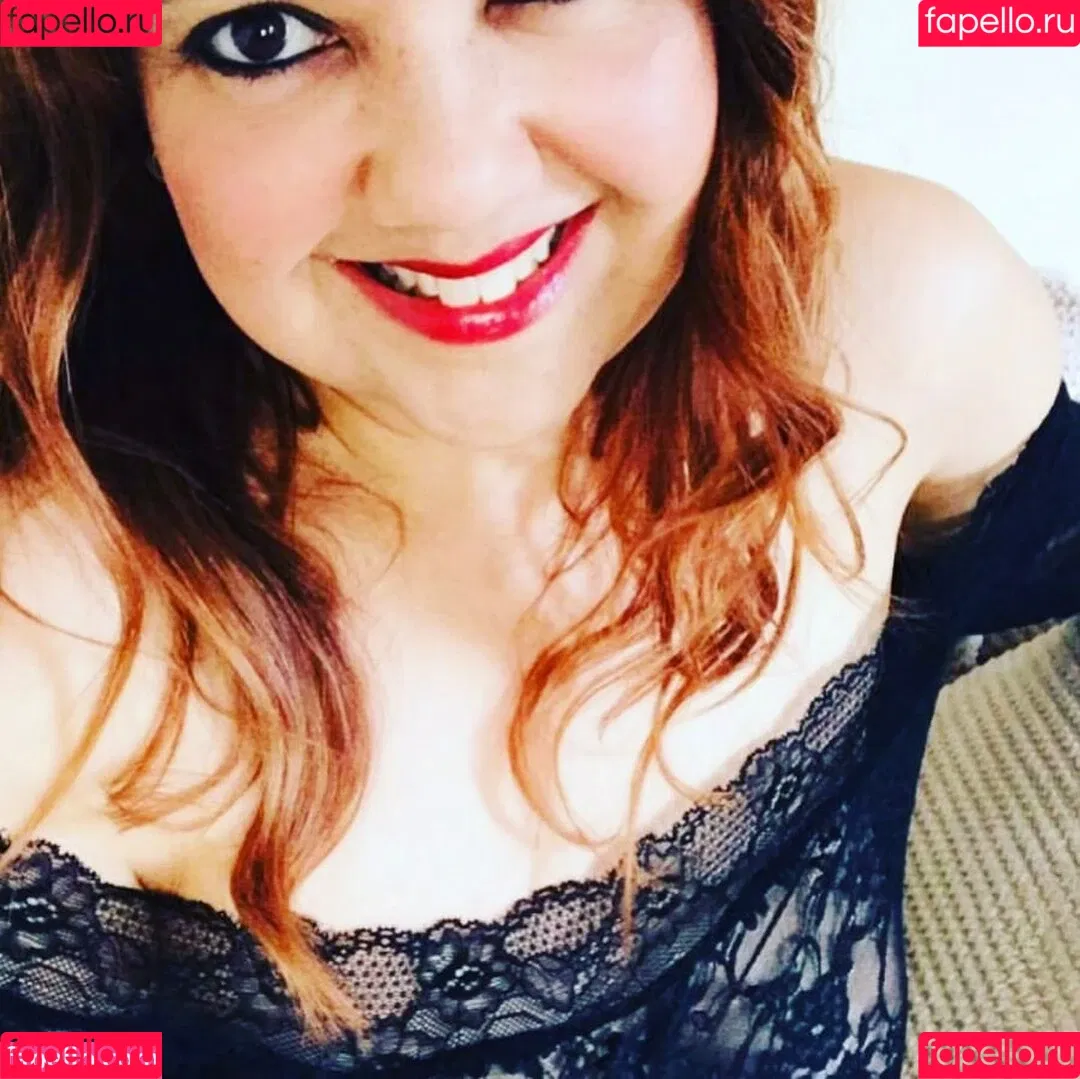 Yasmin Onlyfans Photo Gallery 
