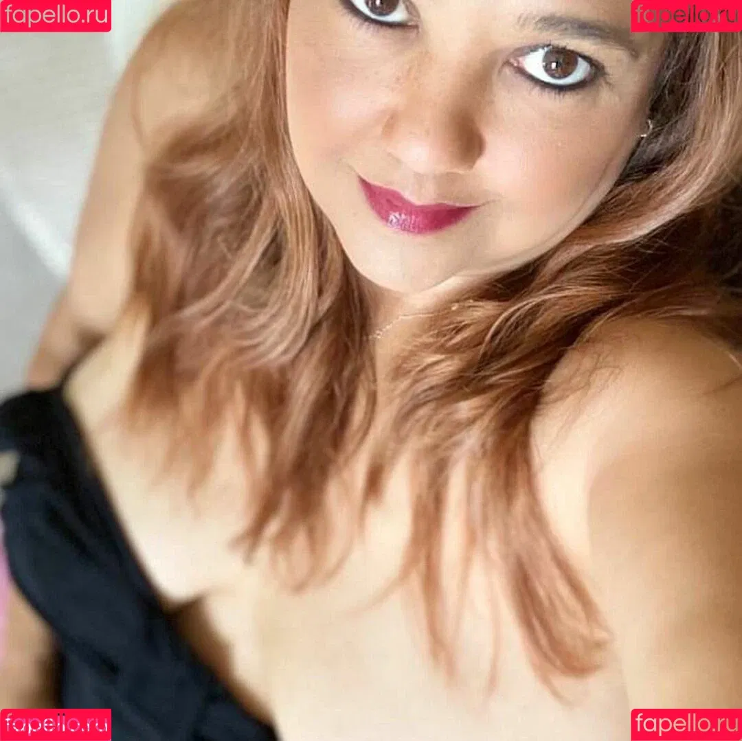 Yasmin Onlyfans Photo Gallery 