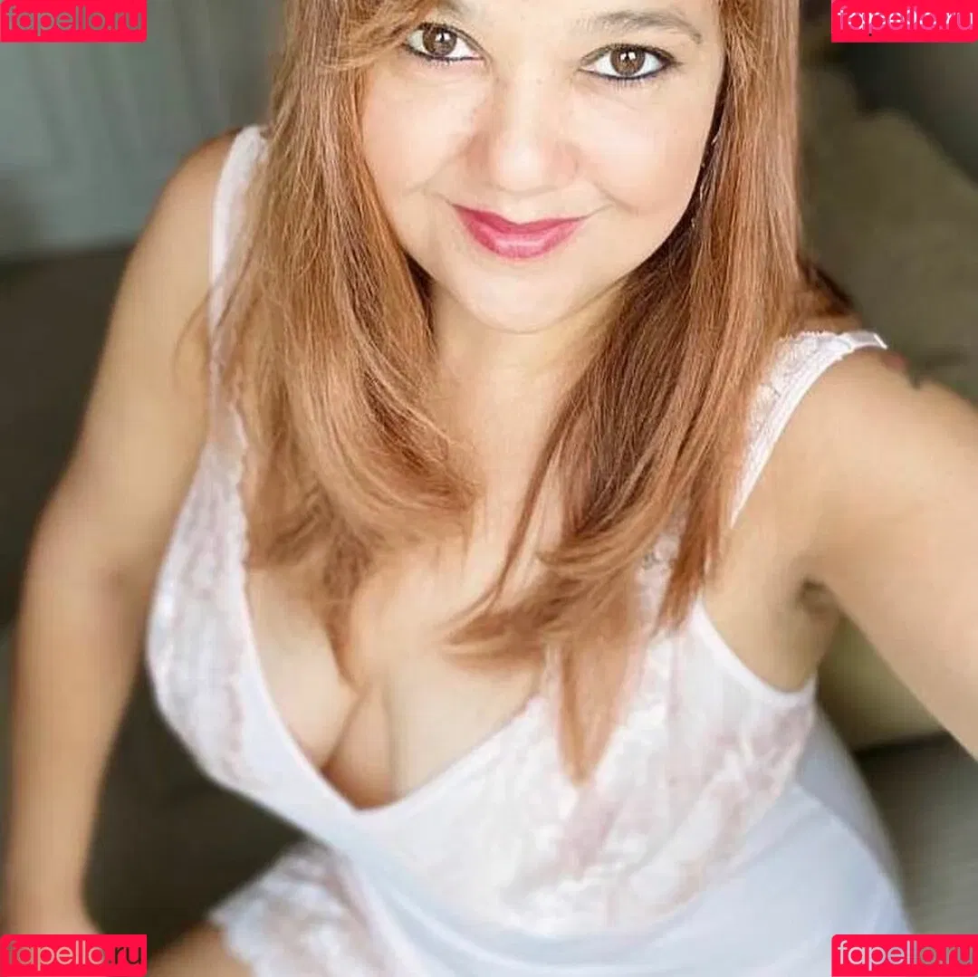 Yasmin Onlyfans Photo Gallery 