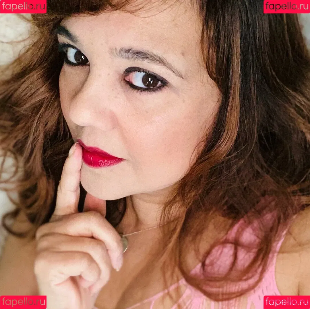 Yasmin Onlyfans Photo Gallery 
