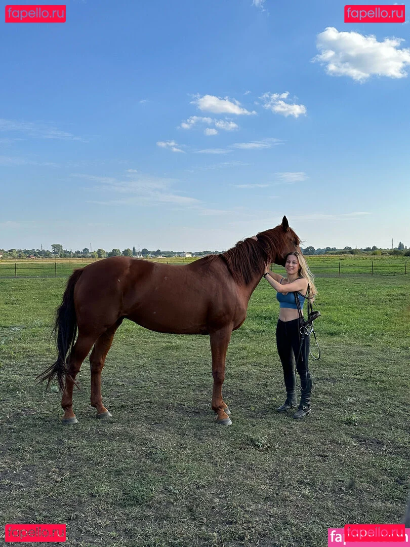 irinasivalnaya Onlyfans Photo Gallery 