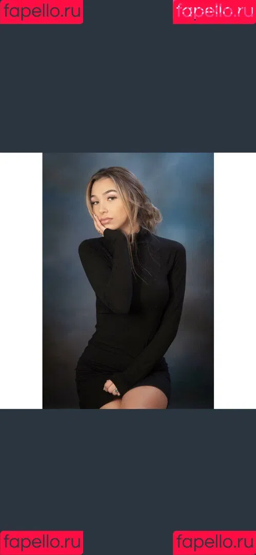 aliaremyinitials Onlyfans Photo Gallery 