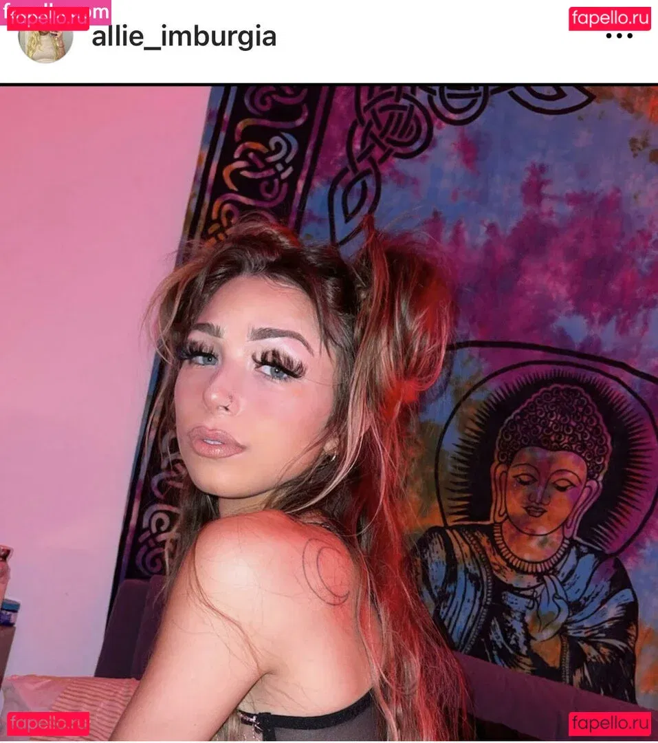 aliaremyinitials Onlyfans Photo Gallery 