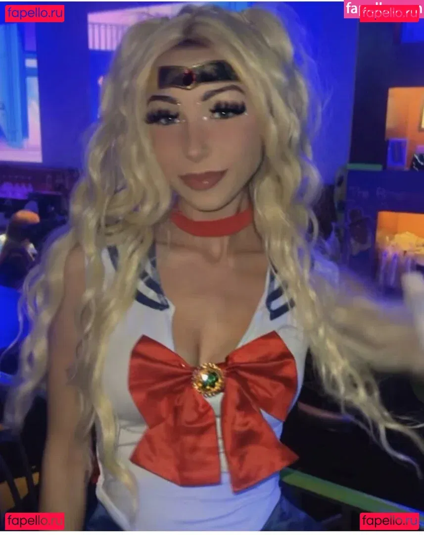 aliaremyinitials Onlyfans Photo Gallery 