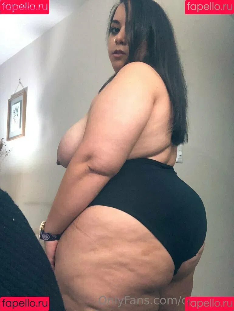 olilagrey Onlyfans Photo Gallery 