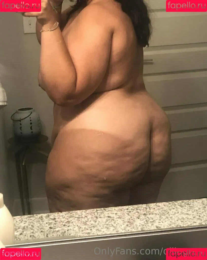 olilagrey Onlyfans Photo Gallery 