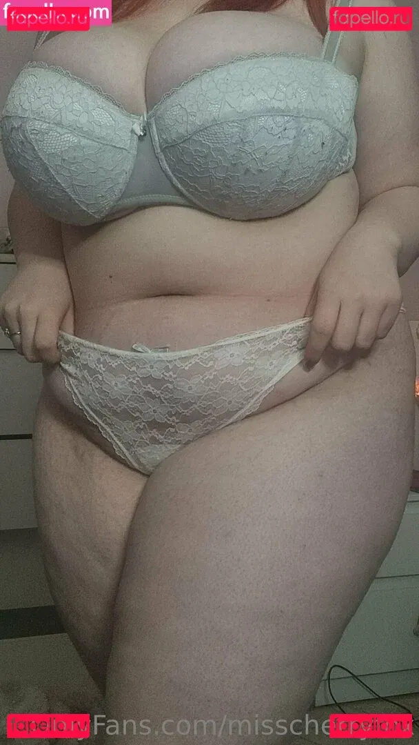 misscherryfox Onlyfans Photo Gallery 