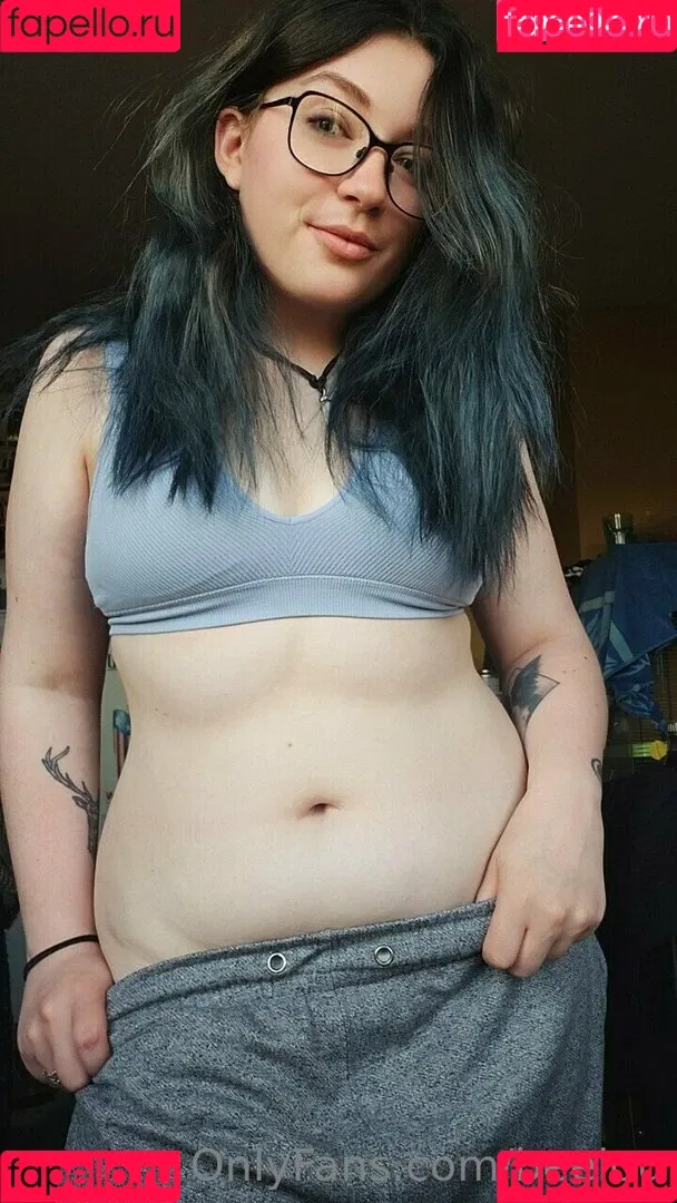 beelou Onlyfans Photo Gallery 