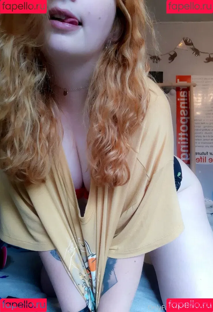 beelou Onlyfans Photo Gallery 